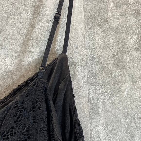 EMERALD SUNDAE Juniors' Black Lace V-Neck Asymmetrical Bodycon Mini Dress SZ XL - Picture 5 of 13